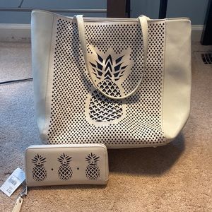 EST. 1946 pineapple tote and matching wallet